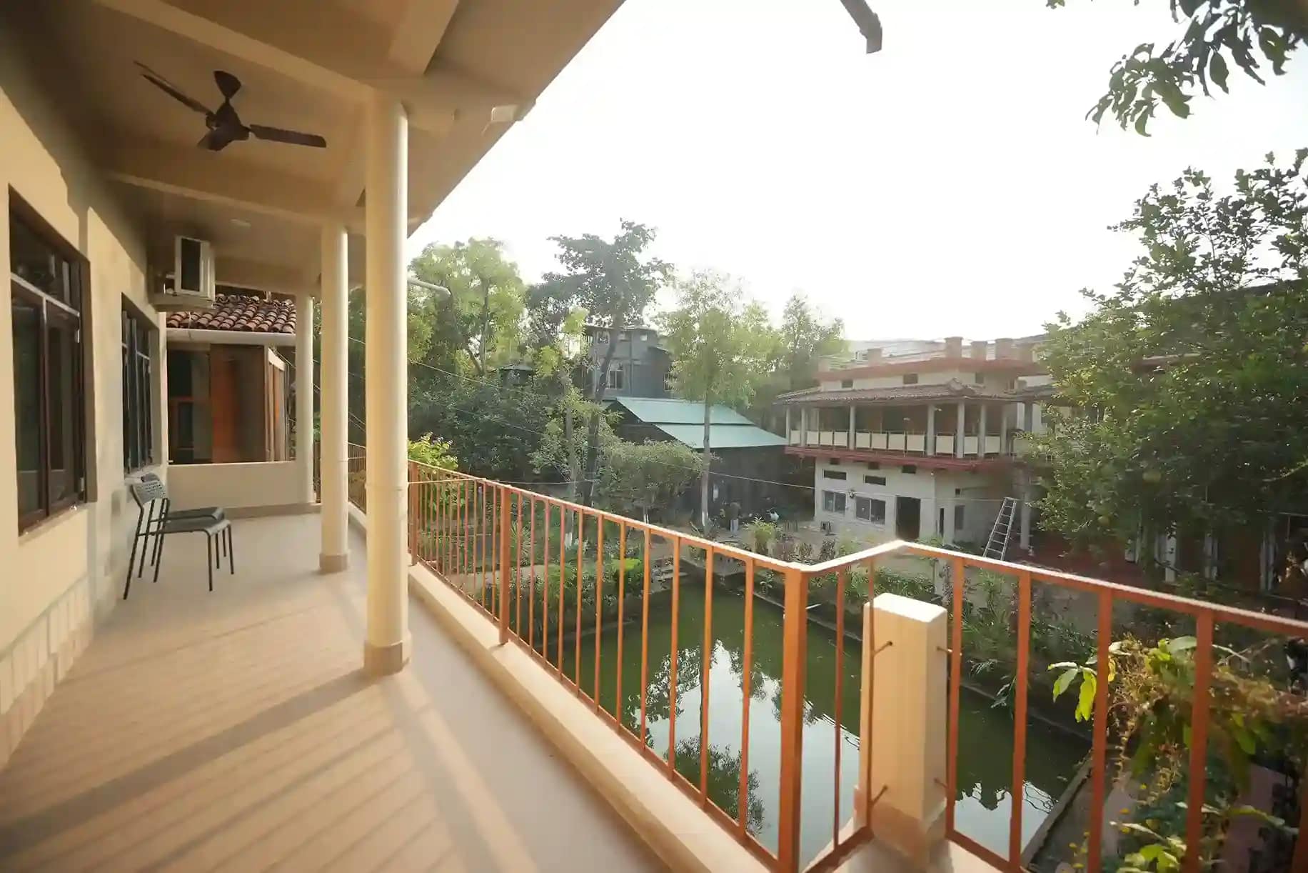 Hotel in Santiniketan Under ₹2000 Per Night — What You Actually Get for the Price 2 home stay shantiniketan