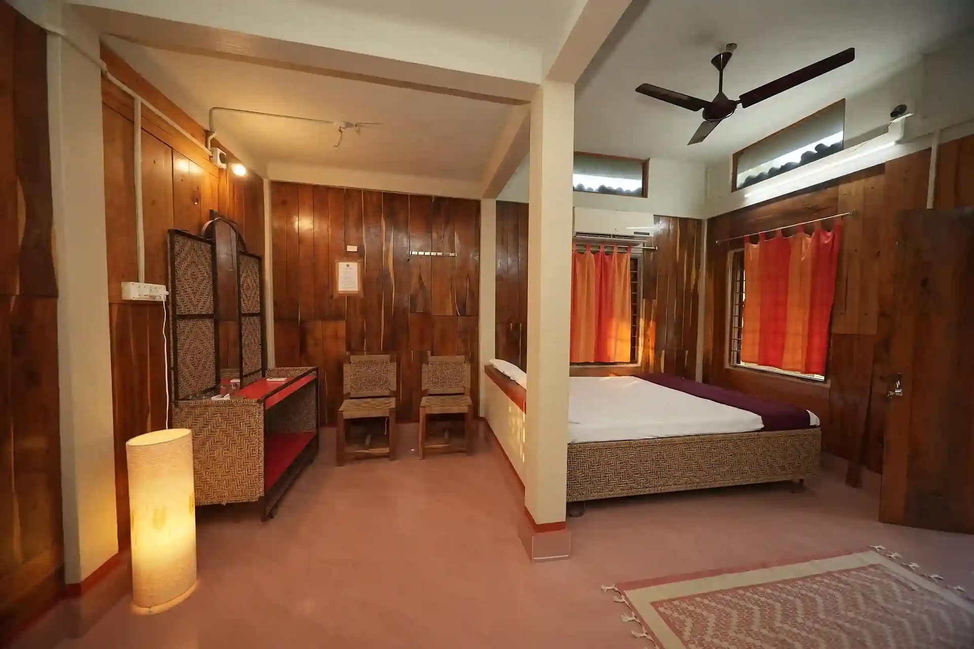 Hotel in Santiniketan Under ₹2000 Per Night — What You Actually Get for the Price 4 Hotel in Santiniketan Under ₹2000
