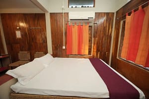 Hotel in Santiniketan Under ₹2000 Per Night — What You Actually Get for the Price 3 Hotel in Santiniketan Under ₹2000